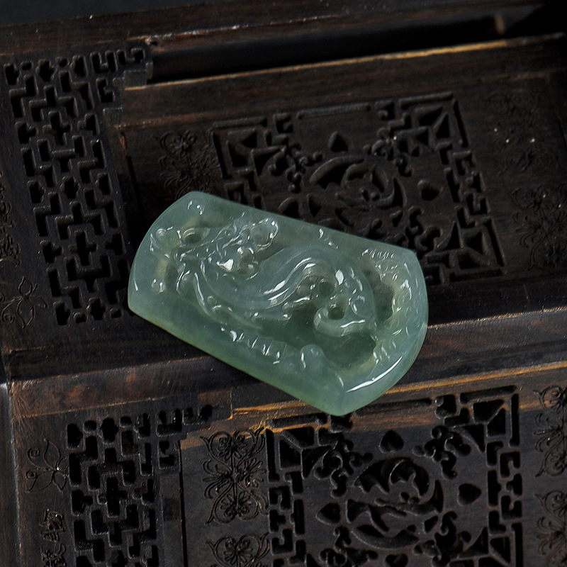 缅甸天然糯冰种翡翠辰龙吊坠-红掌柜