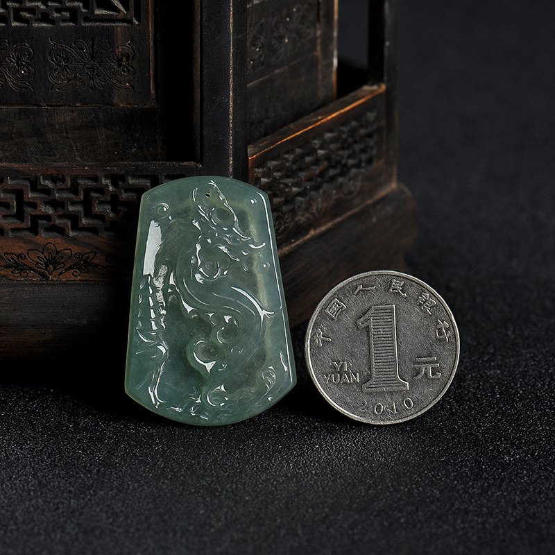 糯冰种翡翠辰龙吊坠-红掌柜