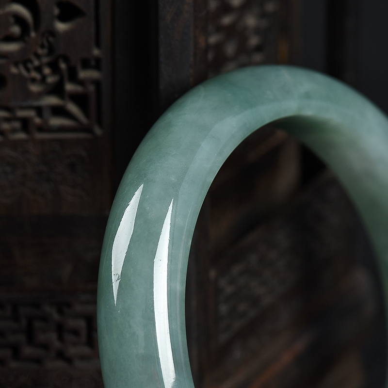 飘花翡翠手镯-红掌柜