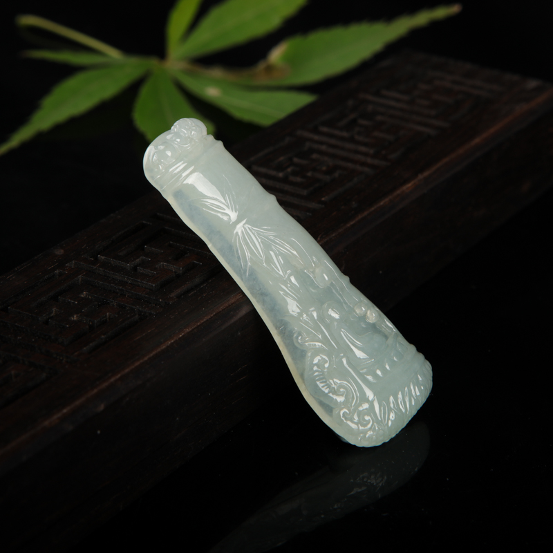 天然糯种翡翠节节高升吊坠-红掌柜