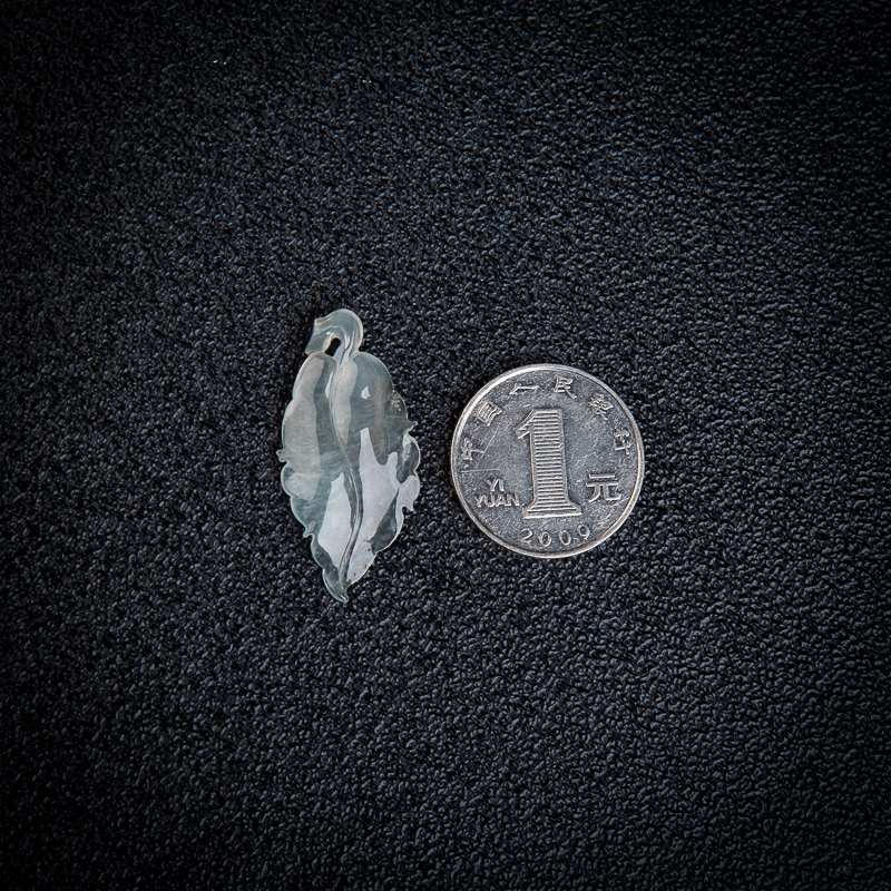 天然翡翠叶子吊坠-红掌柜