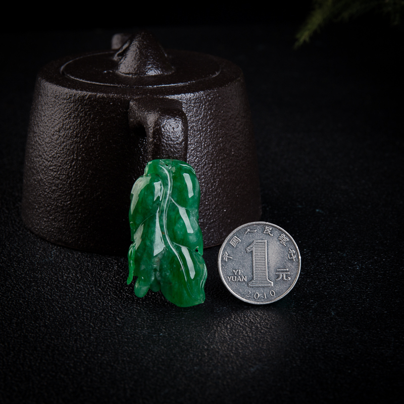 糯种深绿翡翠金枝玉叶挂坠-红掌柜