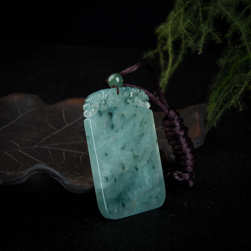 糯冰种飘花翡翠吊坠-红掌柜