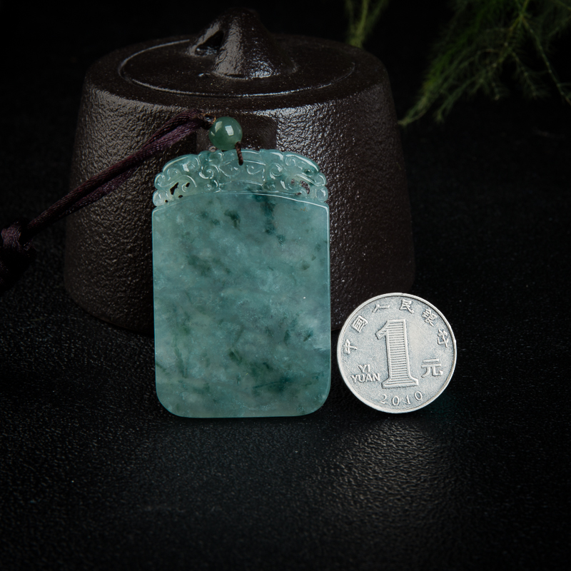 天然糯冰种飘花翡翠吊坠-红掌柜