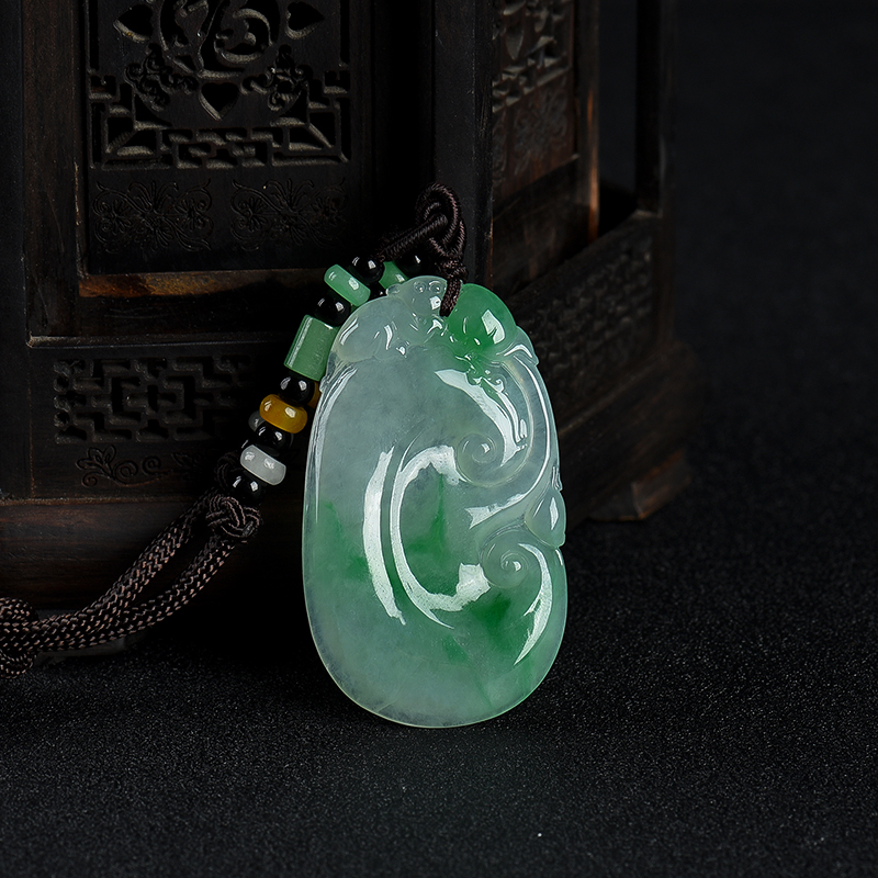 糯种飘翠翡翠如意吊坠-红掌柜