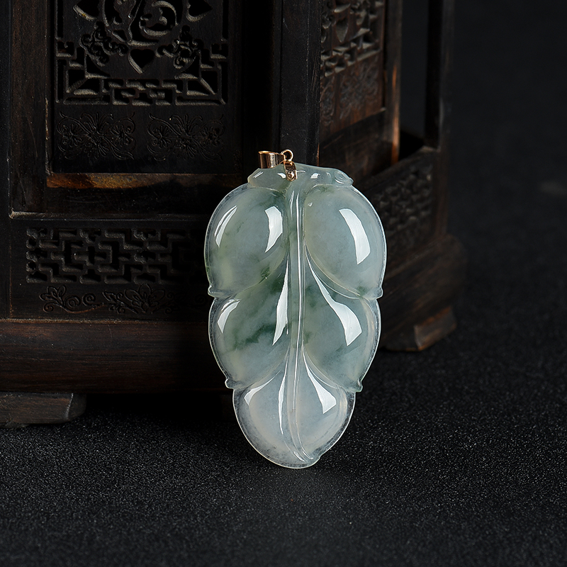 18k糯种飘花翡翠金枝玉叶吊坠-红掌柜