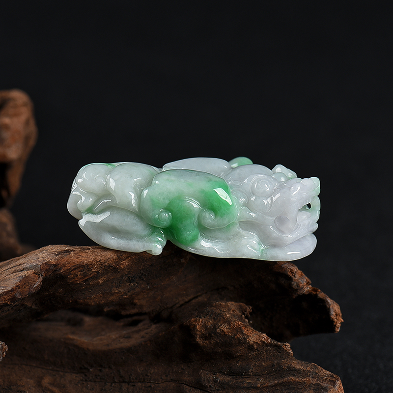 豆种飘翠翡翠貔貅吊坠-红掌柜