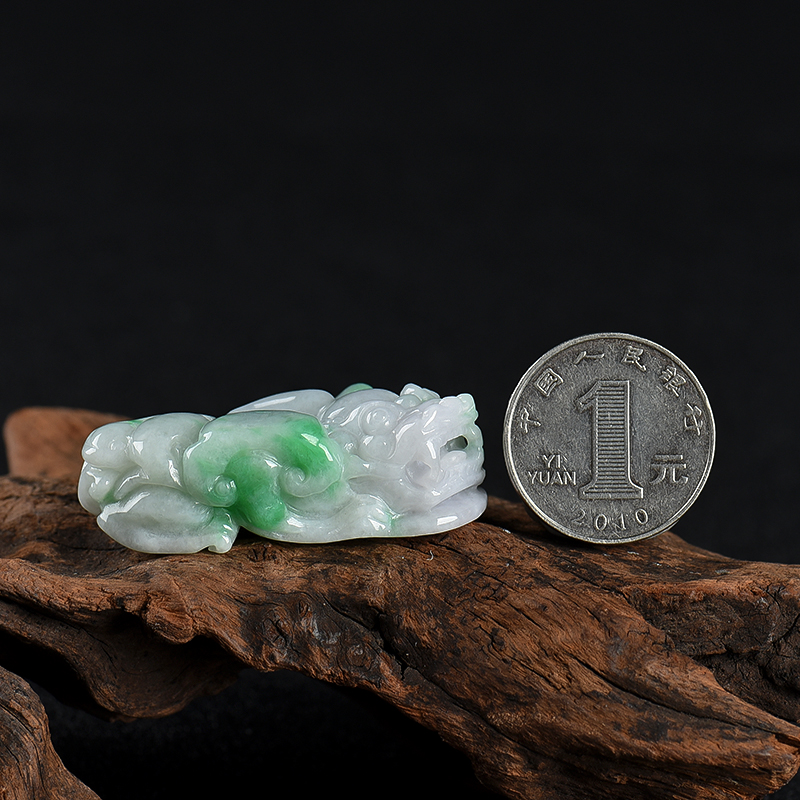 豆种翡翠吊坠-红掌柜