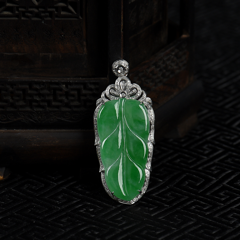 缅甸天然糯种翠绿翡翠金枝玉叶吊坠-红掌柜