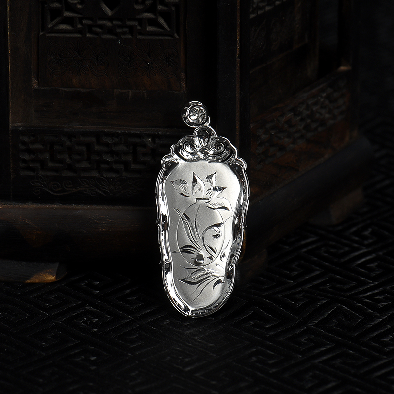 缅甸天然翠绿翡翠金枝玉叶吊坠-红掌柜