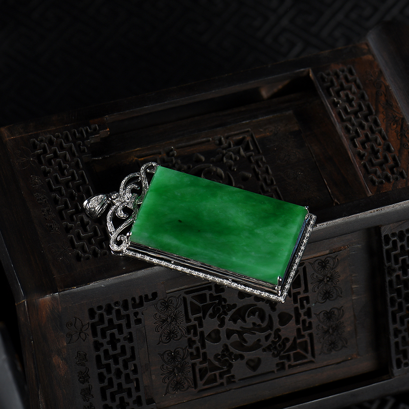 缅甸天然糯种翡翠无事牌吊坠-红掌柜