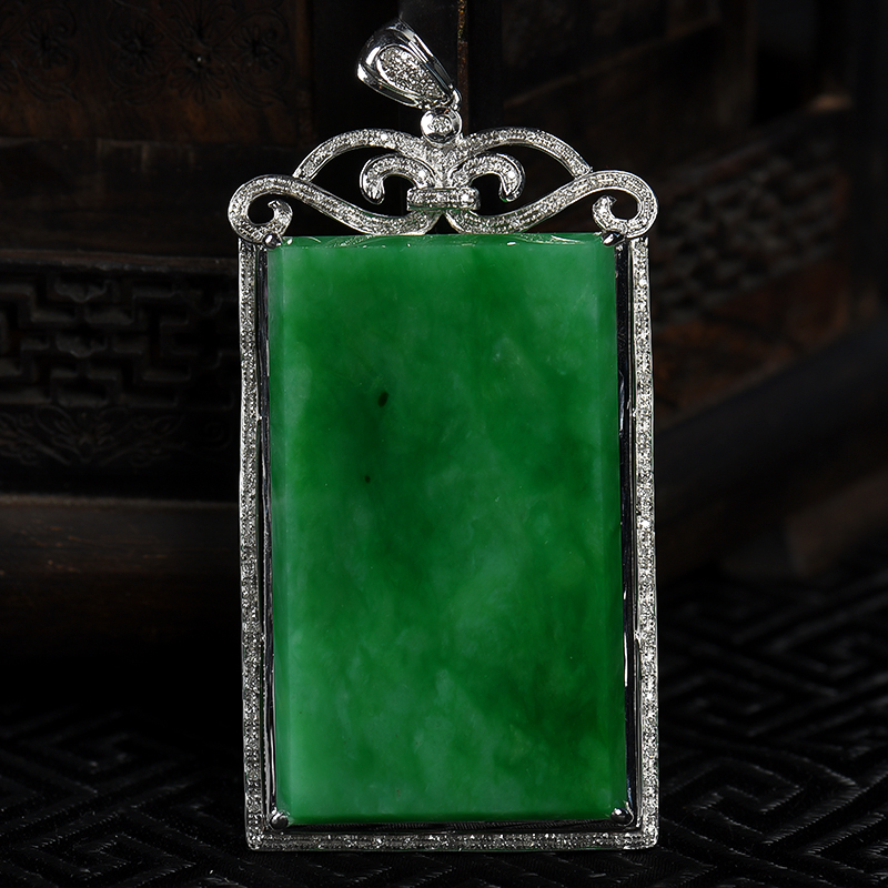 缅甸天然糯种翠绿翡翠吊坠-红掌柜