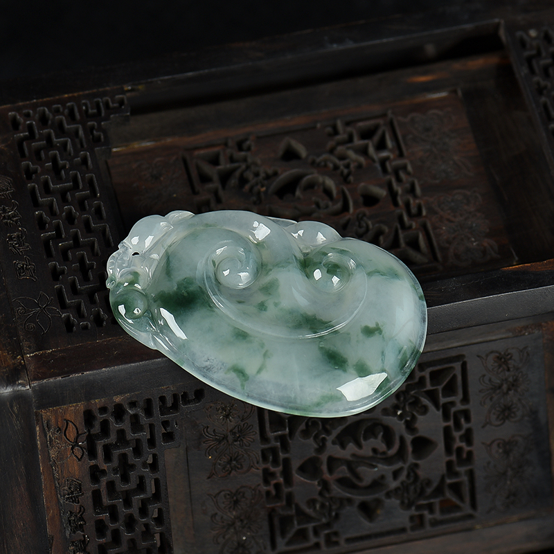 缅甸天然糯冰种翡翠如意吊坠-红掌柜