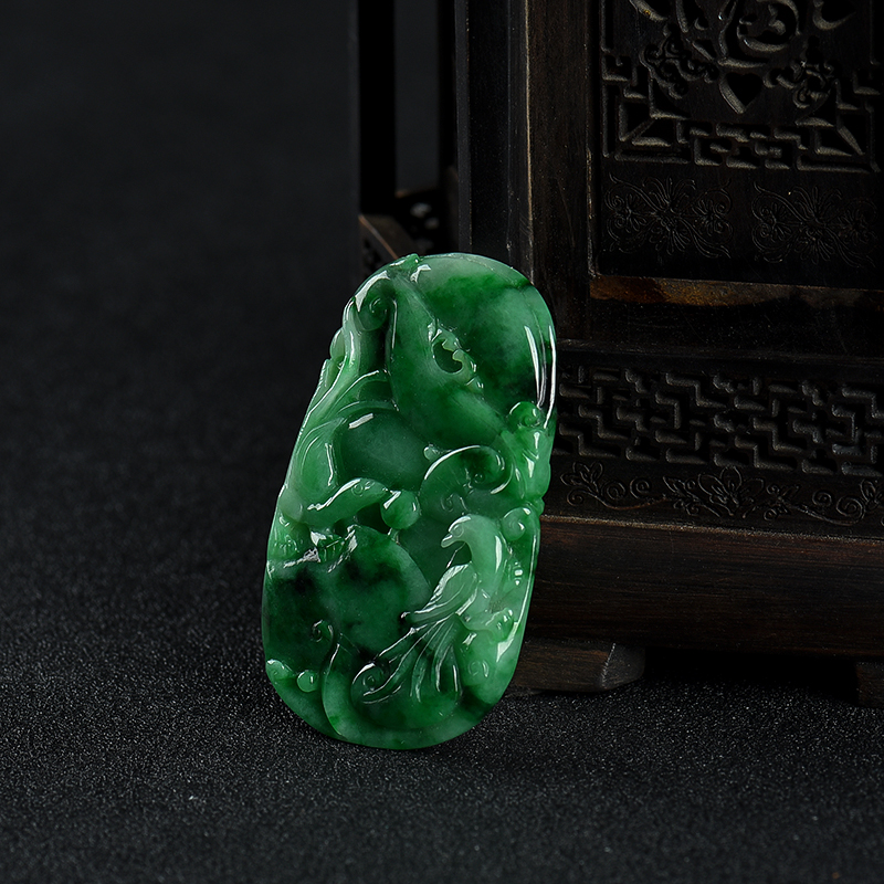 天然飘翠翡翠锦上添花吊坠-红掌柜