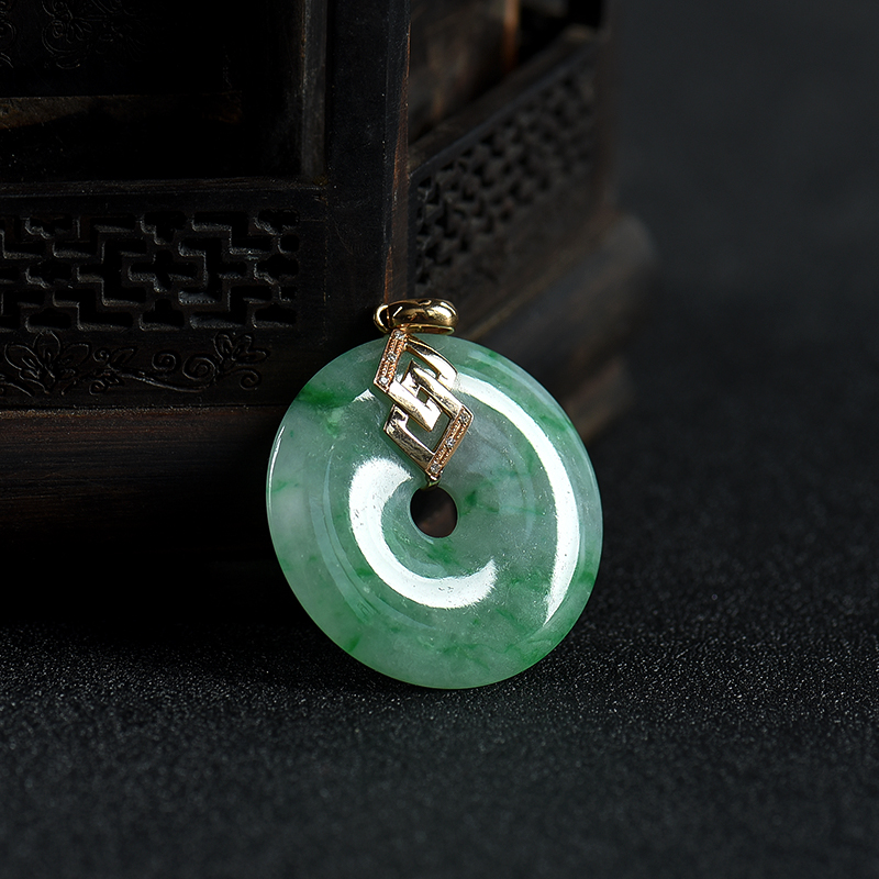 豆种飘翠翡翠平安扣吊坠-红掌柜