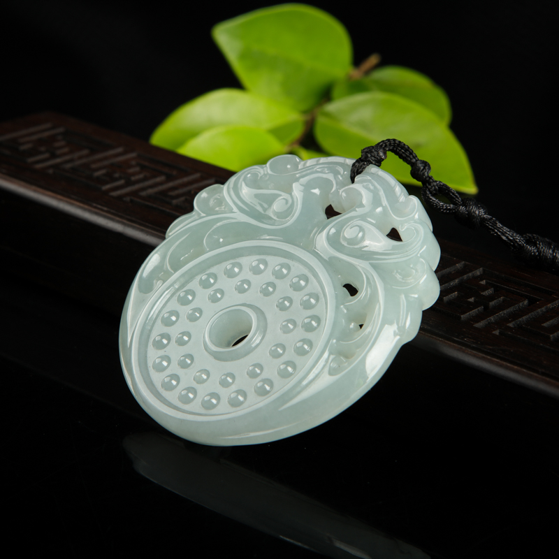 糯种翡翠仿古龙牌吊坠-红掌柜