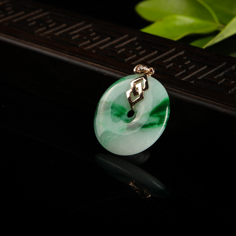 18K飘翠翡翠平安扣吊坠-红掌柜