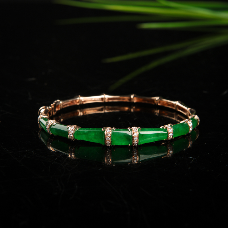 天然翠绿翡翠手镯-红掌柜
