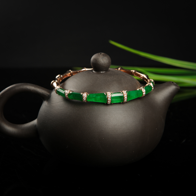 缅甸翠绿翡翠手镯-红掌柜
