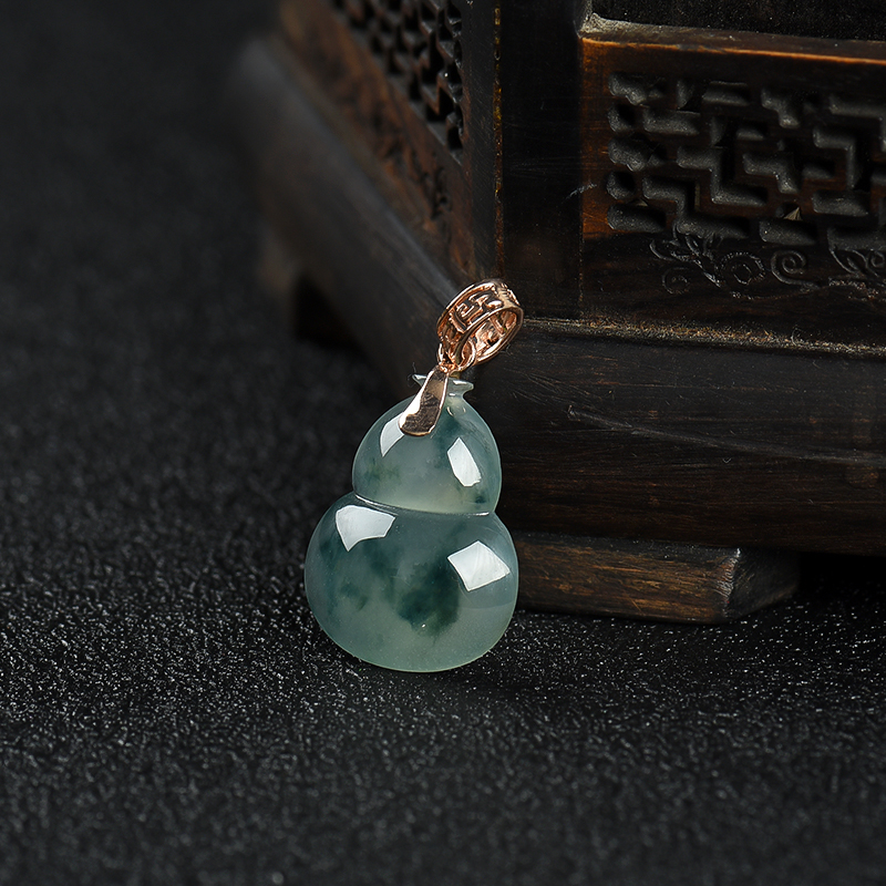 缅甸糯冰种飘花翡翠葫芦吊坠-红掌柜