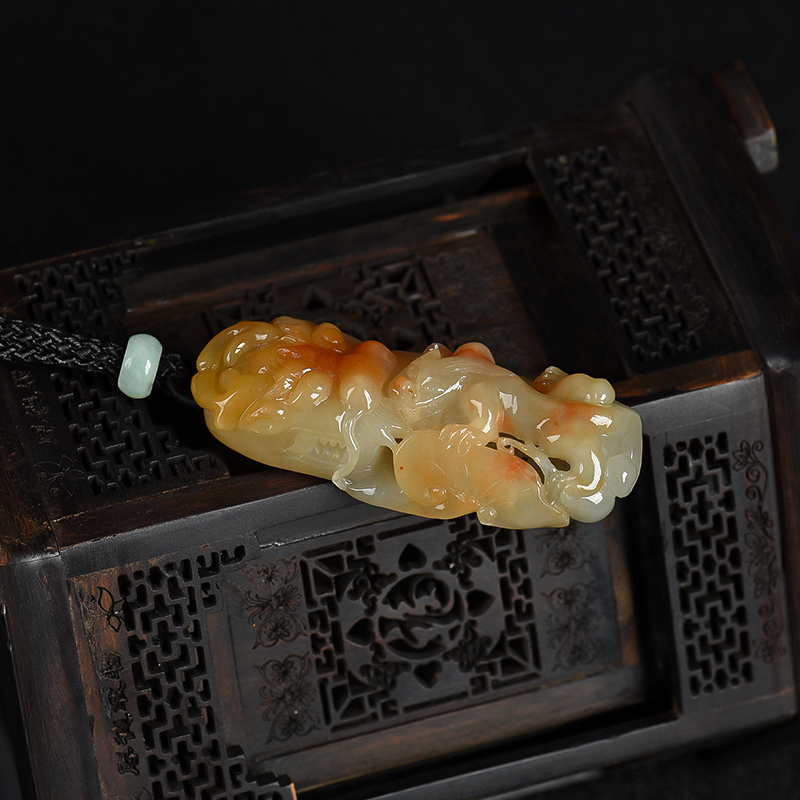 缅甸天然糯种黄翡吊坠-红掌柜