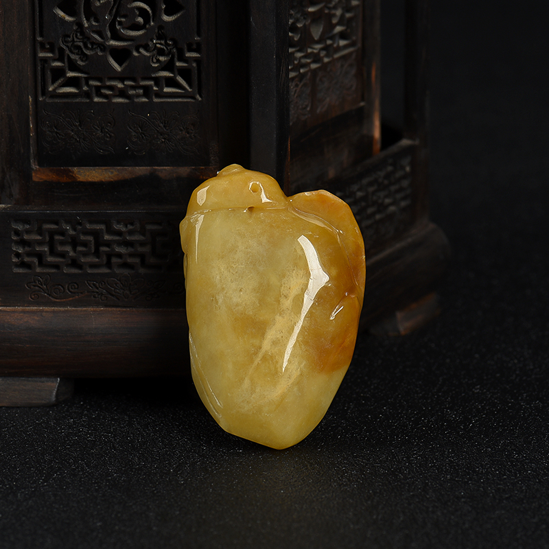 缅甸天然黄翡精打细算吊坠-红掌柜