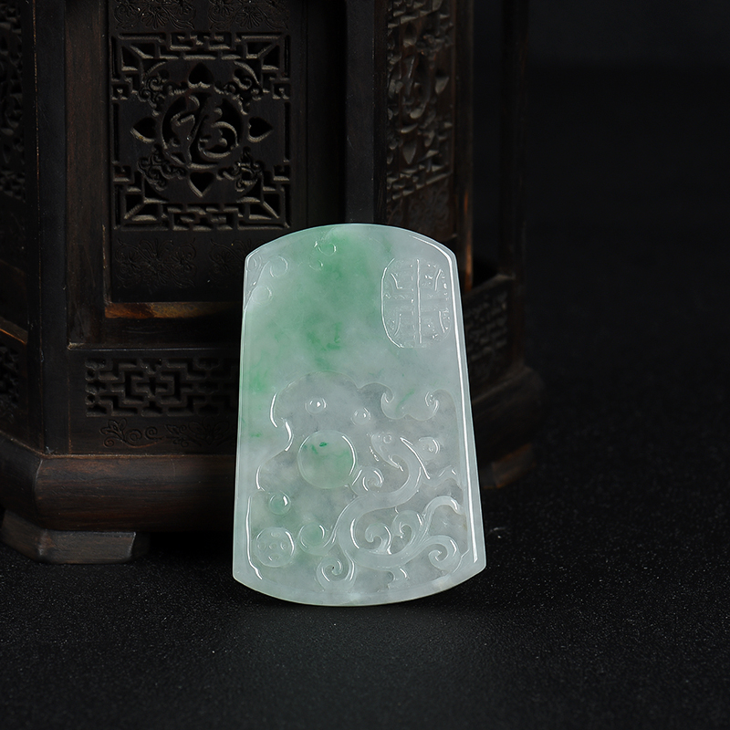 缅甸天然糯种飘翠翡翠龙牌吊坠-红掌柜