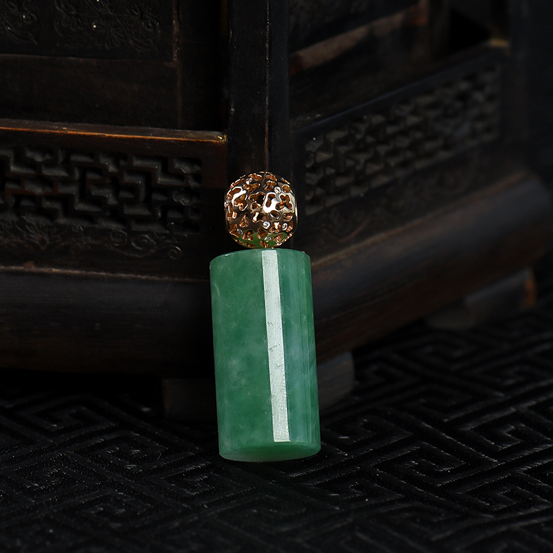 缅甸天然豆种灰绿翡翠桶珠吊坠-红掌柜
