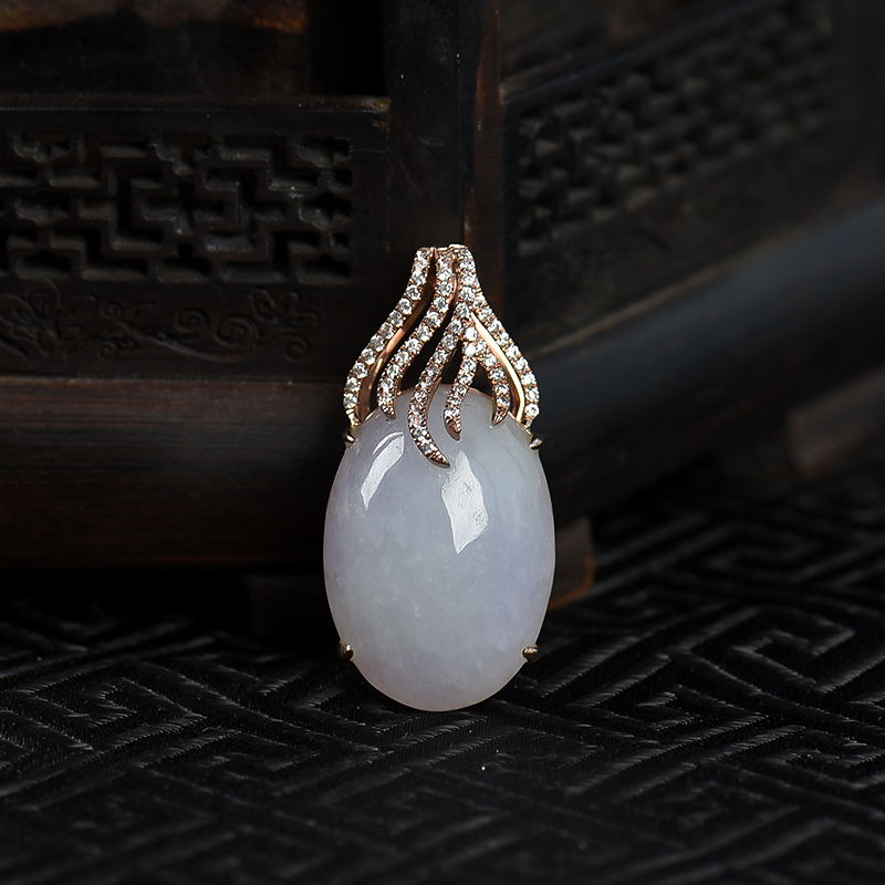 9K豆种翡翠吊坠-红掌柜