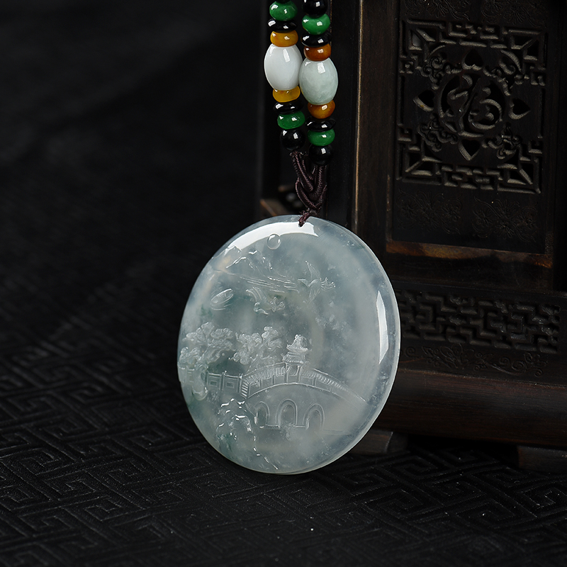 糯冰种翡翠山水吊坠-红掌柜