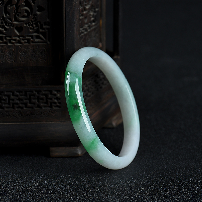 豆种飘翠翡翠贵妃镯-红掌柜