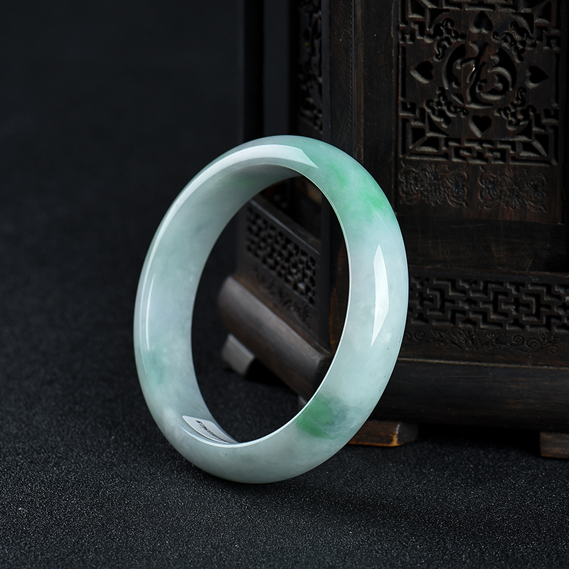 天然飘翠翡翠手镯-红掌柜