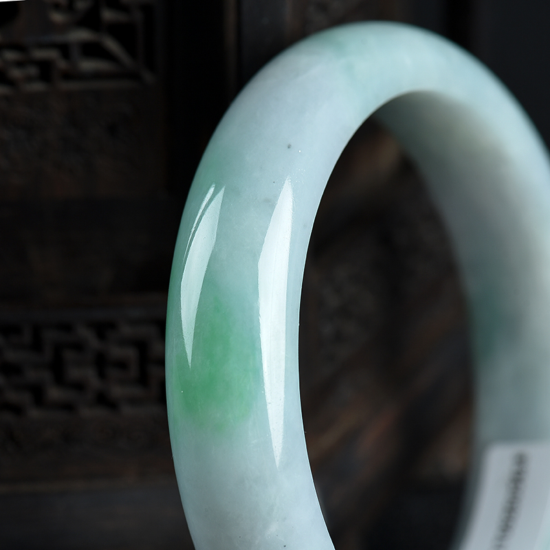 56mm天然豆种飘翠翡翠手镯-红掌柜