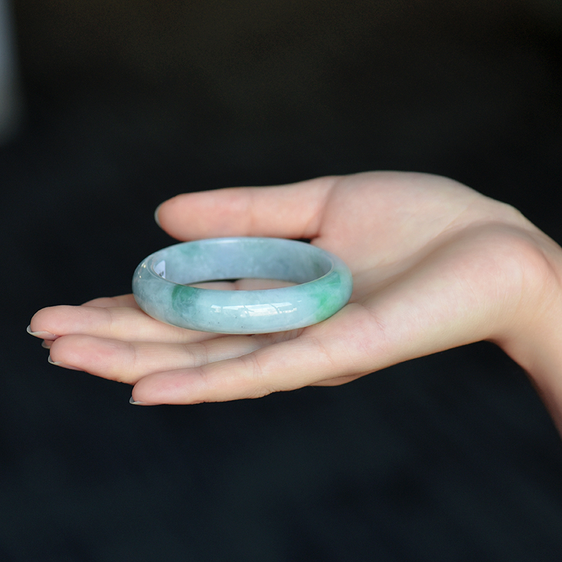 56mm缅甸豆种飘翠翡翠手镯-红掌柜