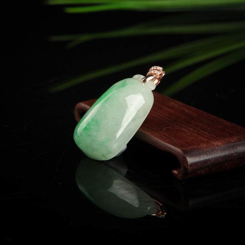 银镶飘花翡翠福瓜吊坠-红掌柜