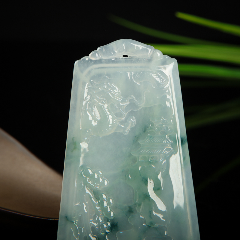 糯冰种飘花翡翠飞龙在天-红掌柜