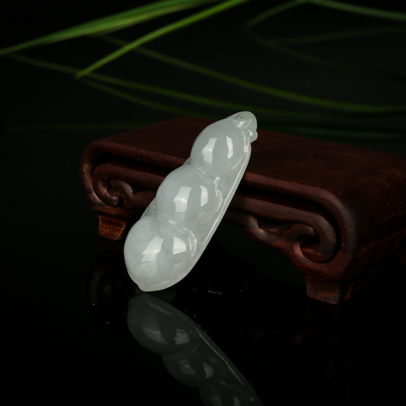 天然翡翠连中三元吊坠-红掌柜