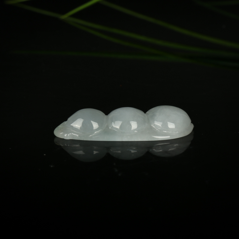 豆种翡翠吊坠-红掌柜