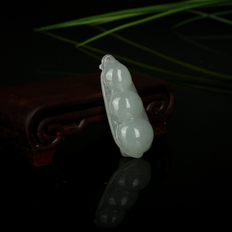 天然翡翠连中三元吊坠-红掌柜