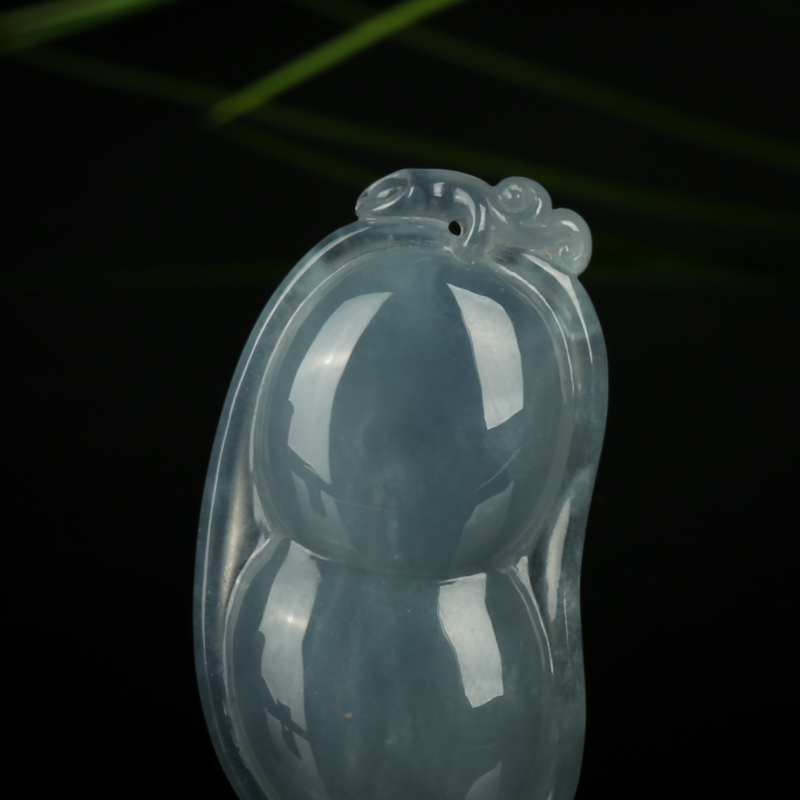 缅甸翡翠富贵豆吊坠-红掌柜