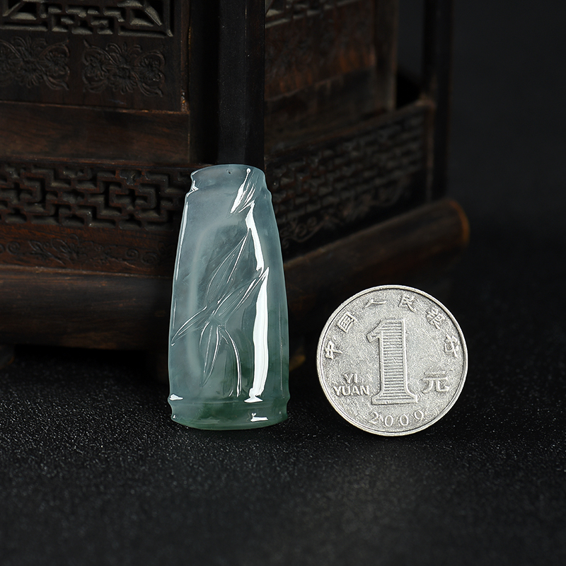 糯冰种翡翠节节高升吊坠-红掌柜