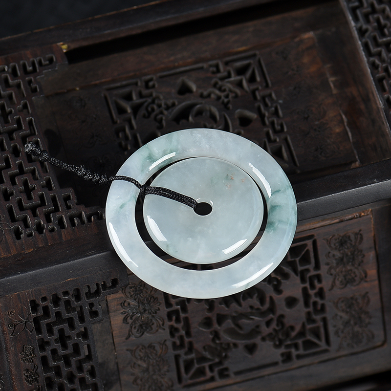 糯冰种飘花翡翠平安扣-红掌柜