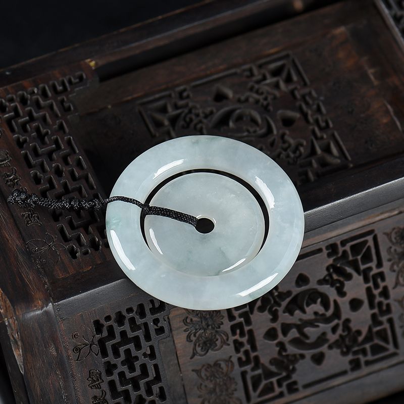 糯冰种飘花翡翠平安扣-红掌柜