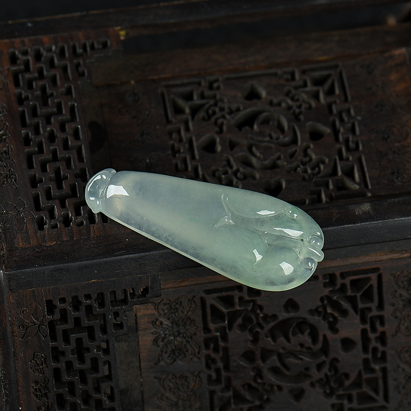 缅甸天然糯冰种翡翠花吊坠-红掌柜