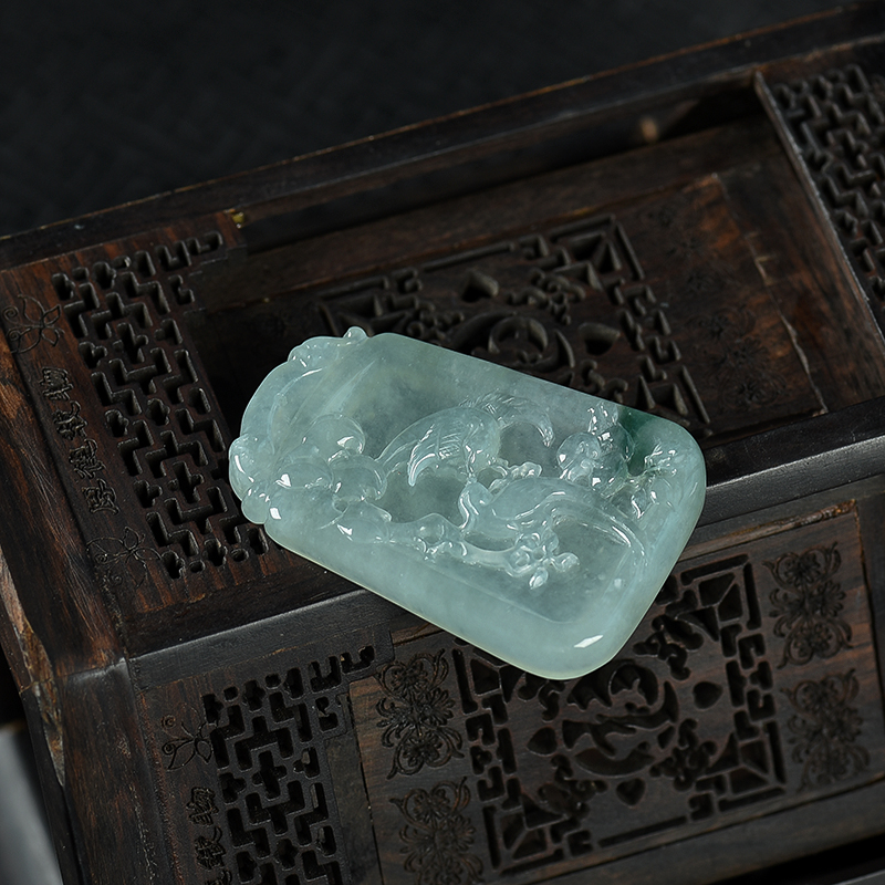 天然翡翠喜上眉梢吊坠-红掌柜