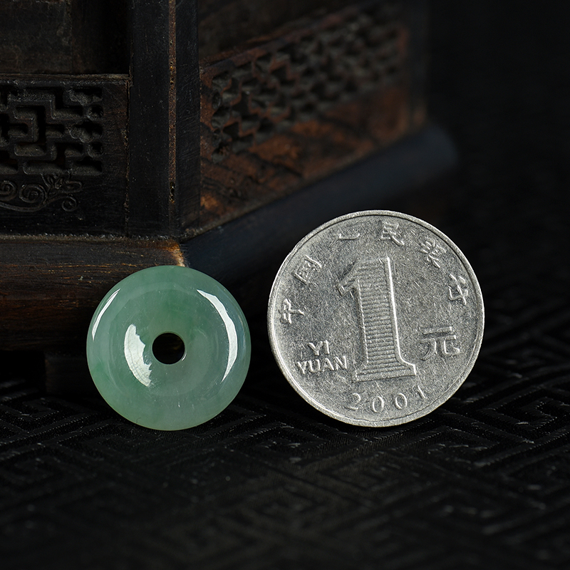 糯冰种飘翠翡翠平安扣吊坠-红掌柜