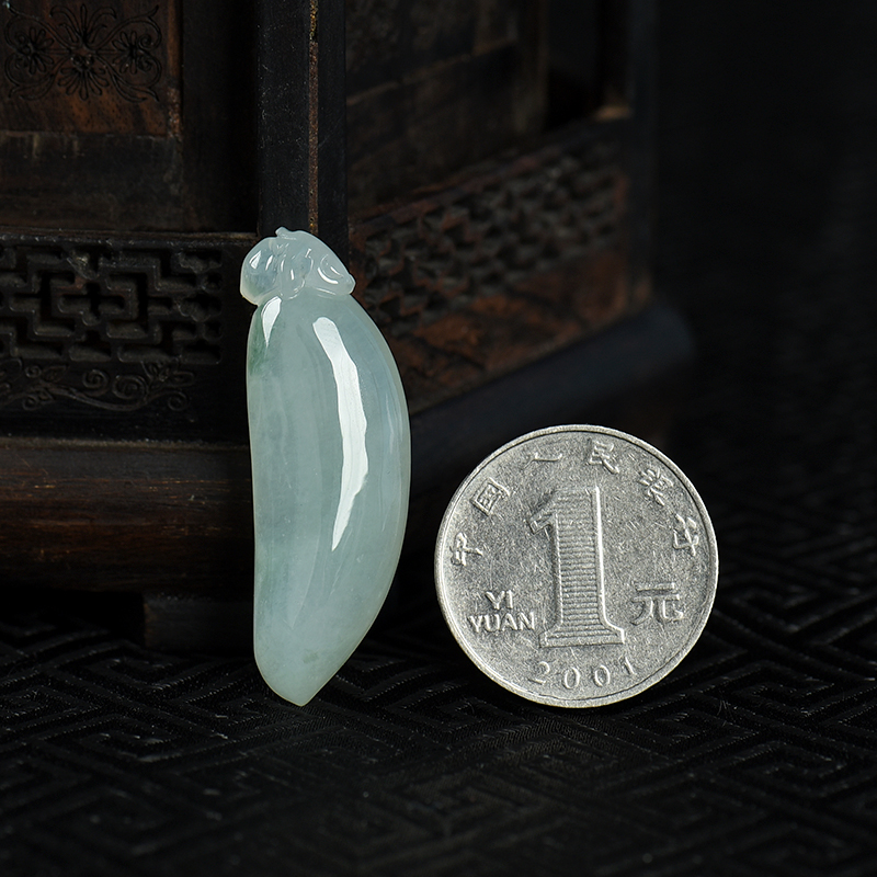 糯冰种飘花翡翠福瓜吊坠-红掌柜