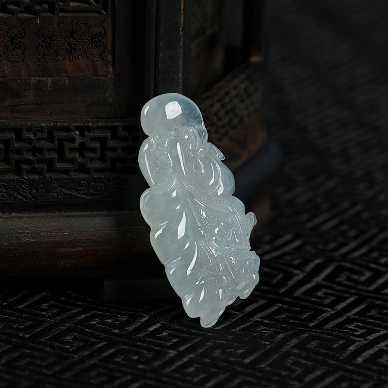 天然糯冰种翡翠百财吊坠-红掌柜