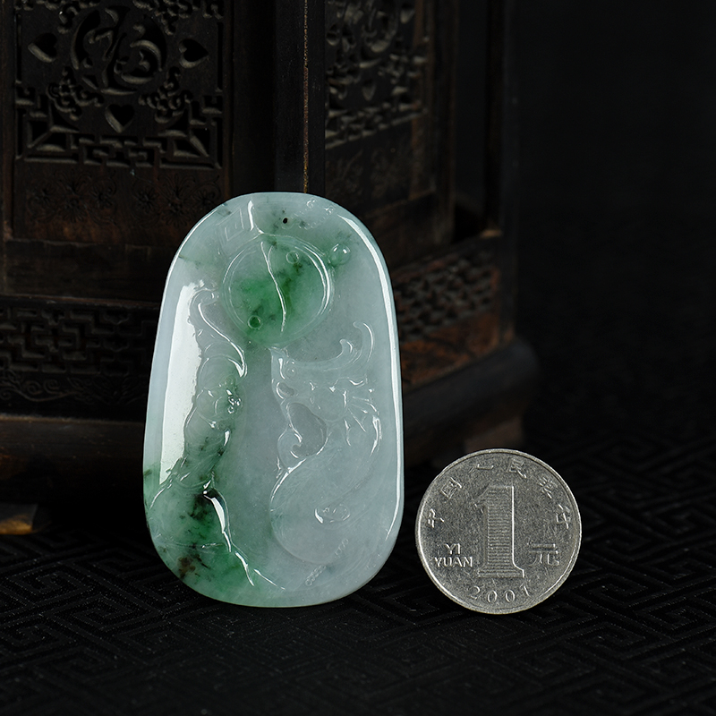 糯种飘翠翡翠吊坠-红掌柜