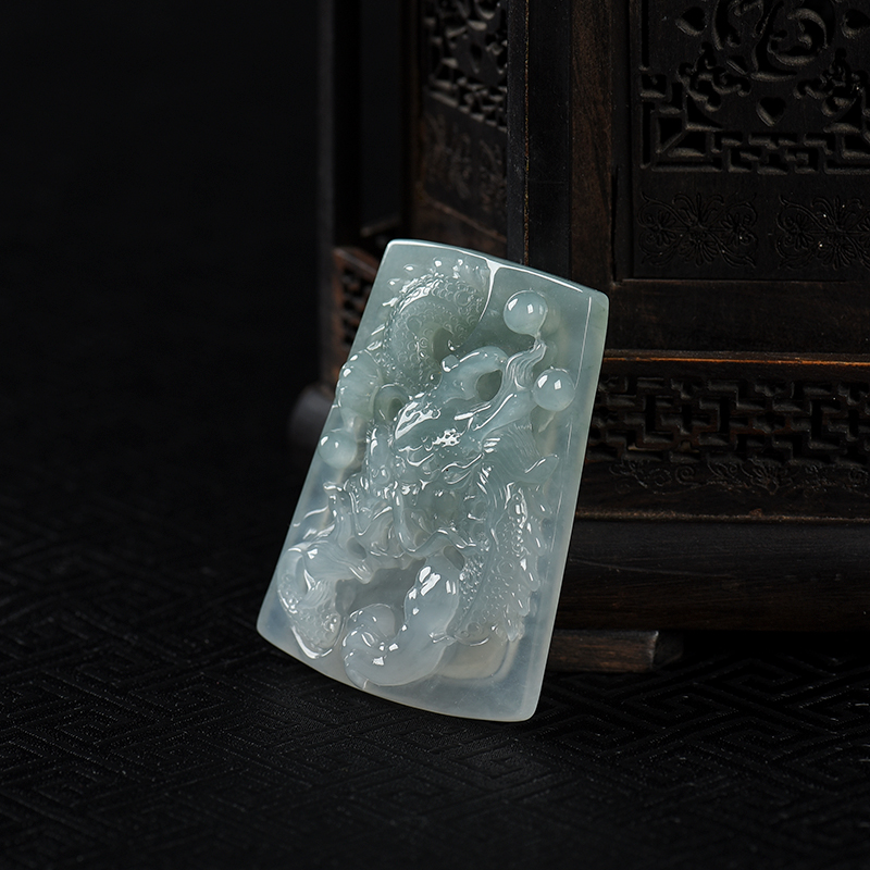 糯冰种翡翠辰龙吊坠-红掌柜